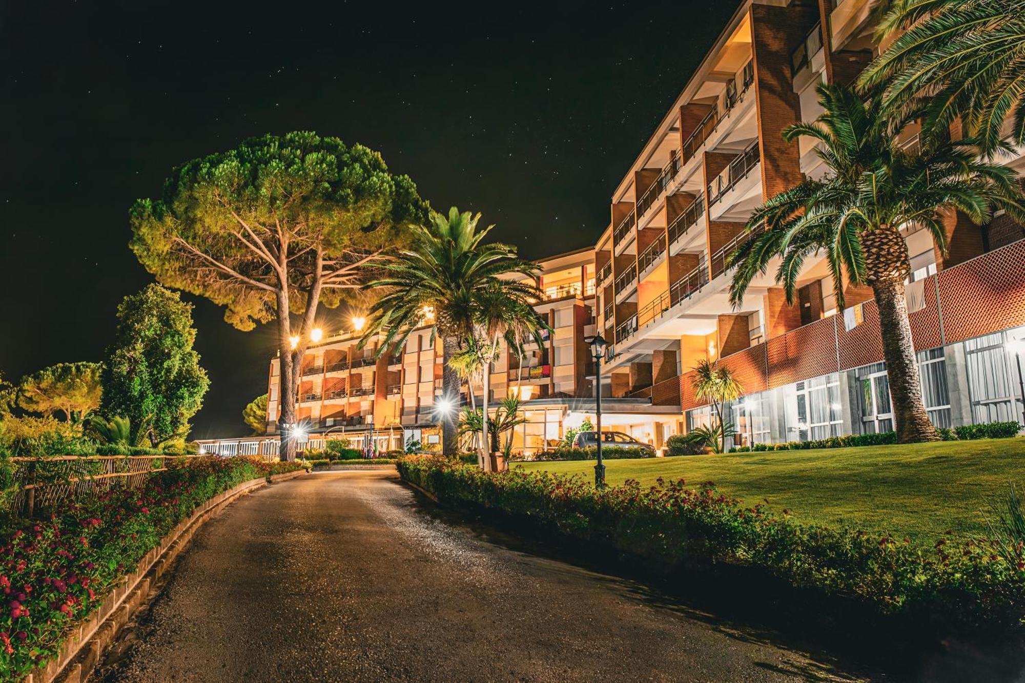Hotiday Room Collection - Porto Azzurro Capoliveri  Zewnętrze zdjęcie