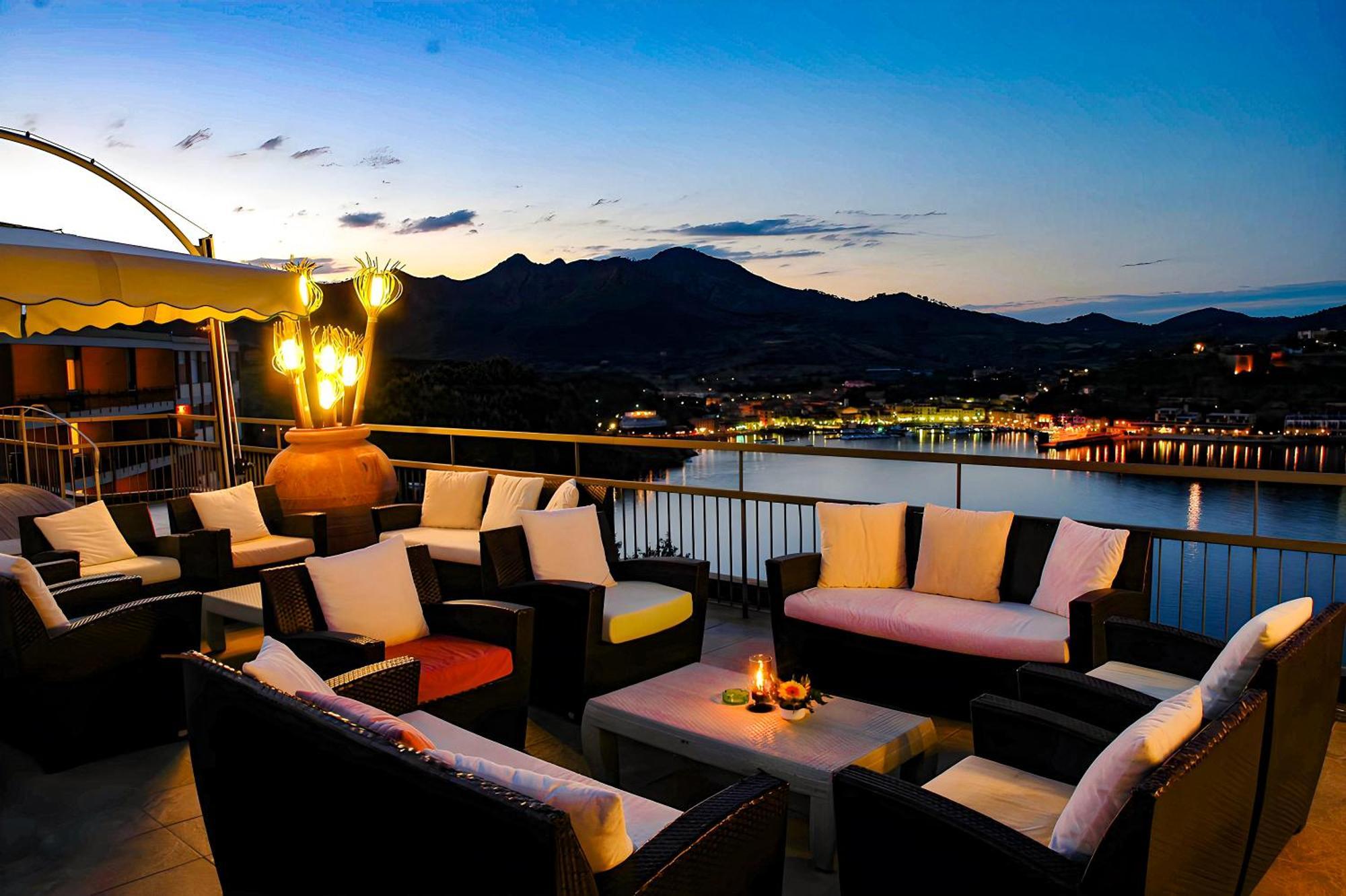 Hotiday Room Collection - Porto Azzurro Capoliveri  Zewnętrze zdjęcie